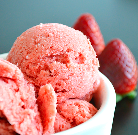 helado de fresas casero bajo en calorias